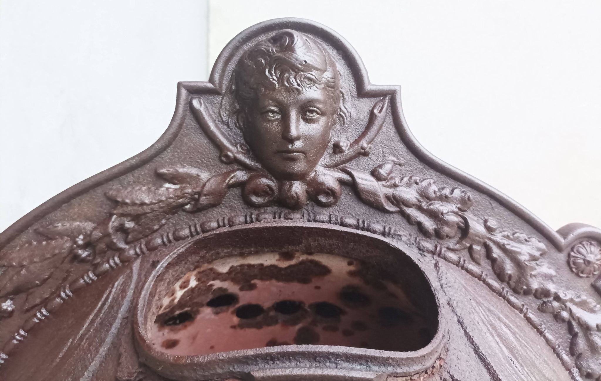 Napoleon iii cast iron wood or coal stove la parisienne
