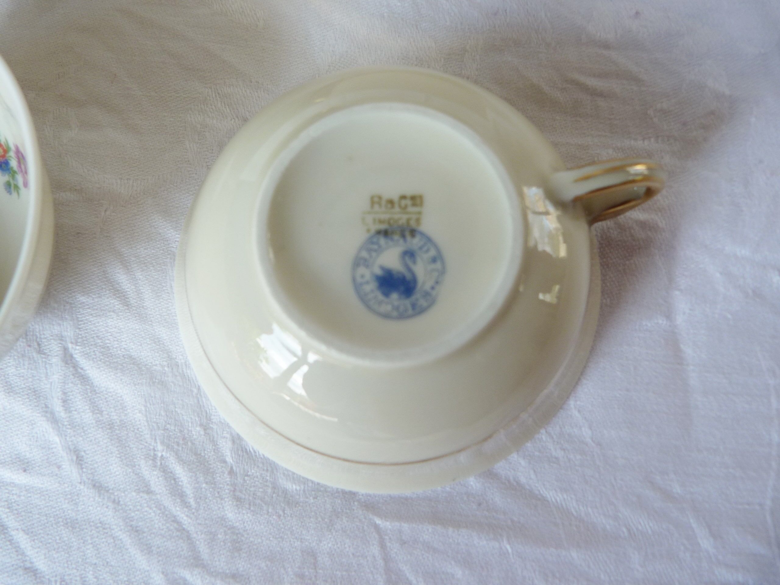 36-piece tea and coffee set