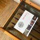 Table basse en pin et verre vintage