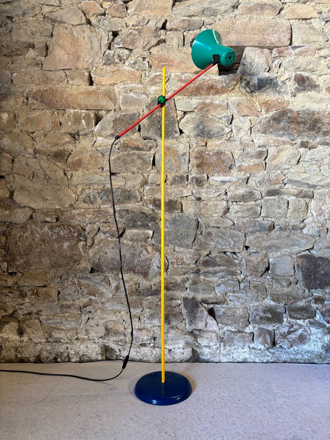 Vintage Veneta Lumi floor lamp from the 80s