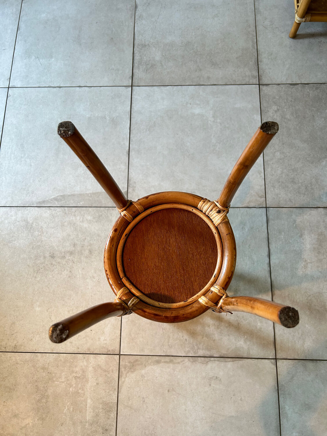Porte plante seventy’s rotin bambou