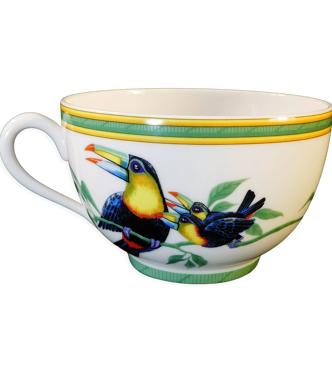 Tasse a thé en porcelaine de Paris par Hermes modèle Toucans