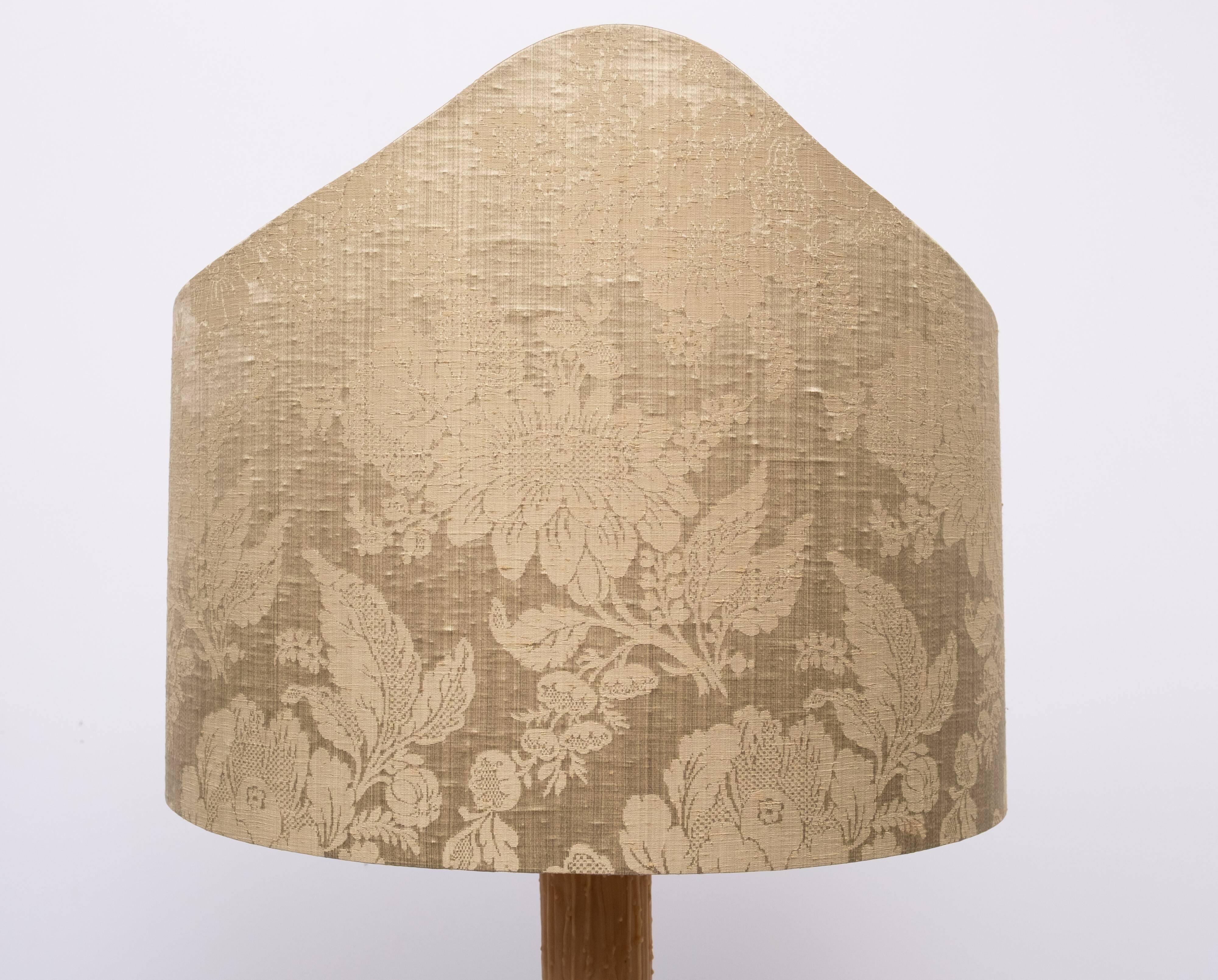 Grands chandeliers d'autel en laiton hollandais du XVIIIe siècle. Lampadaires.