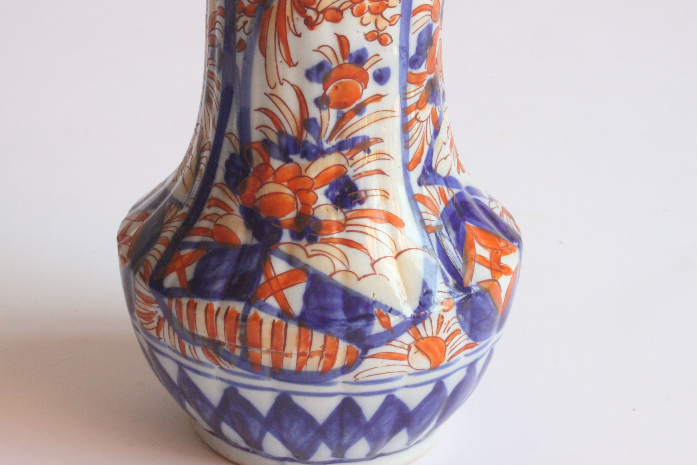 Japanese Imari porcelain vase, 19th century