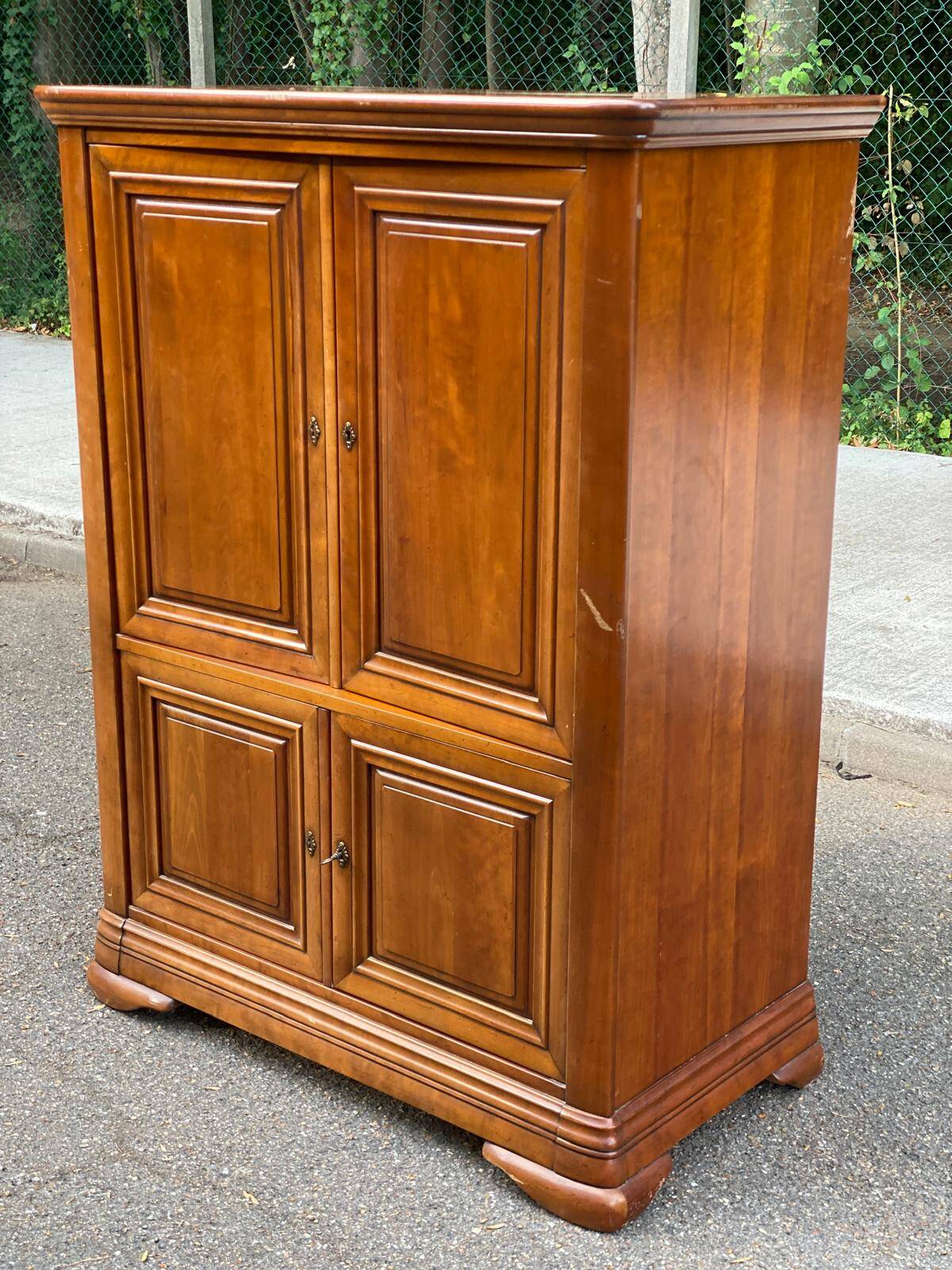 Armoire meuble tv bonnetière en merisier massif 80s
