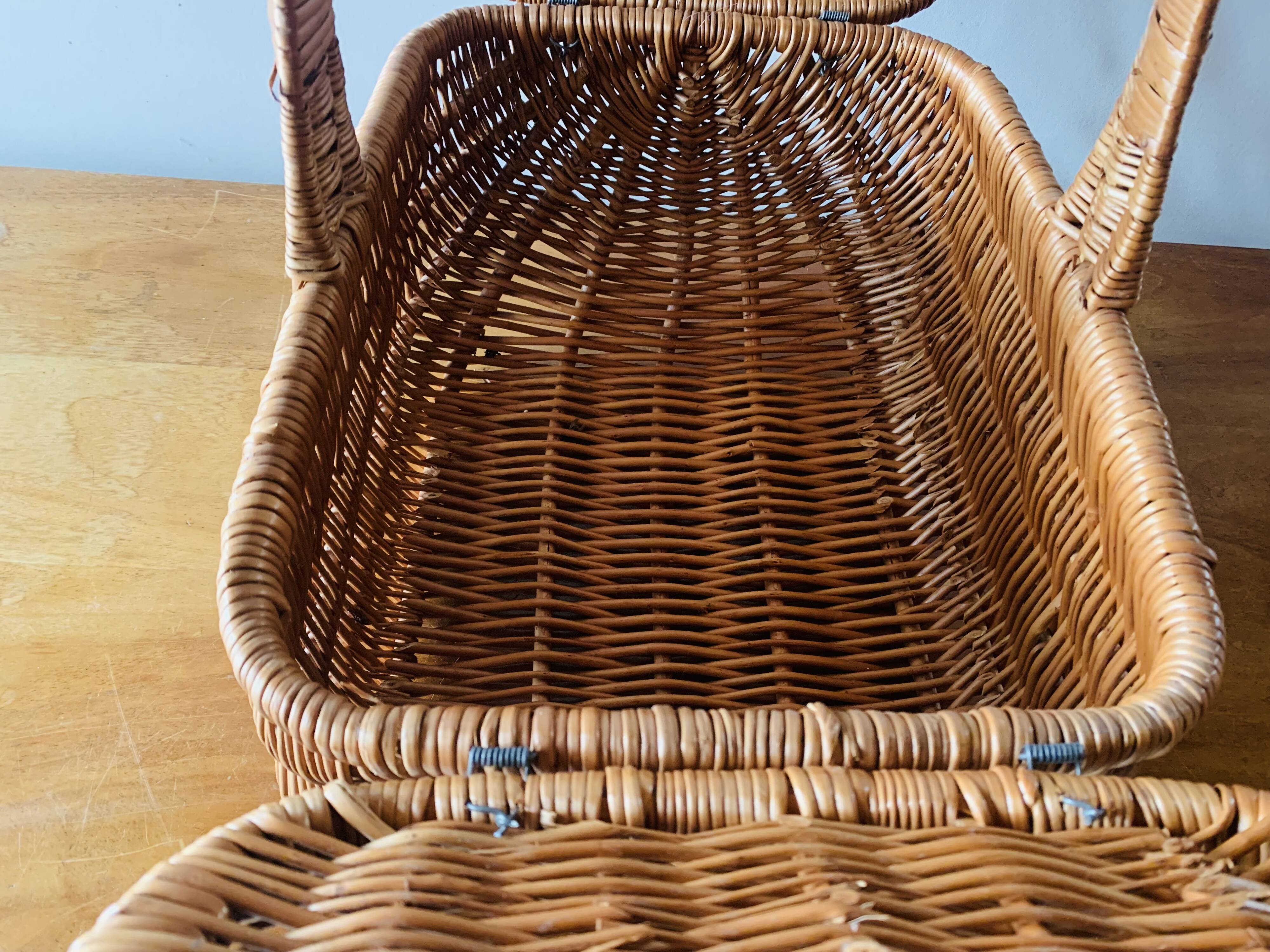Vintage wicker picnic basket