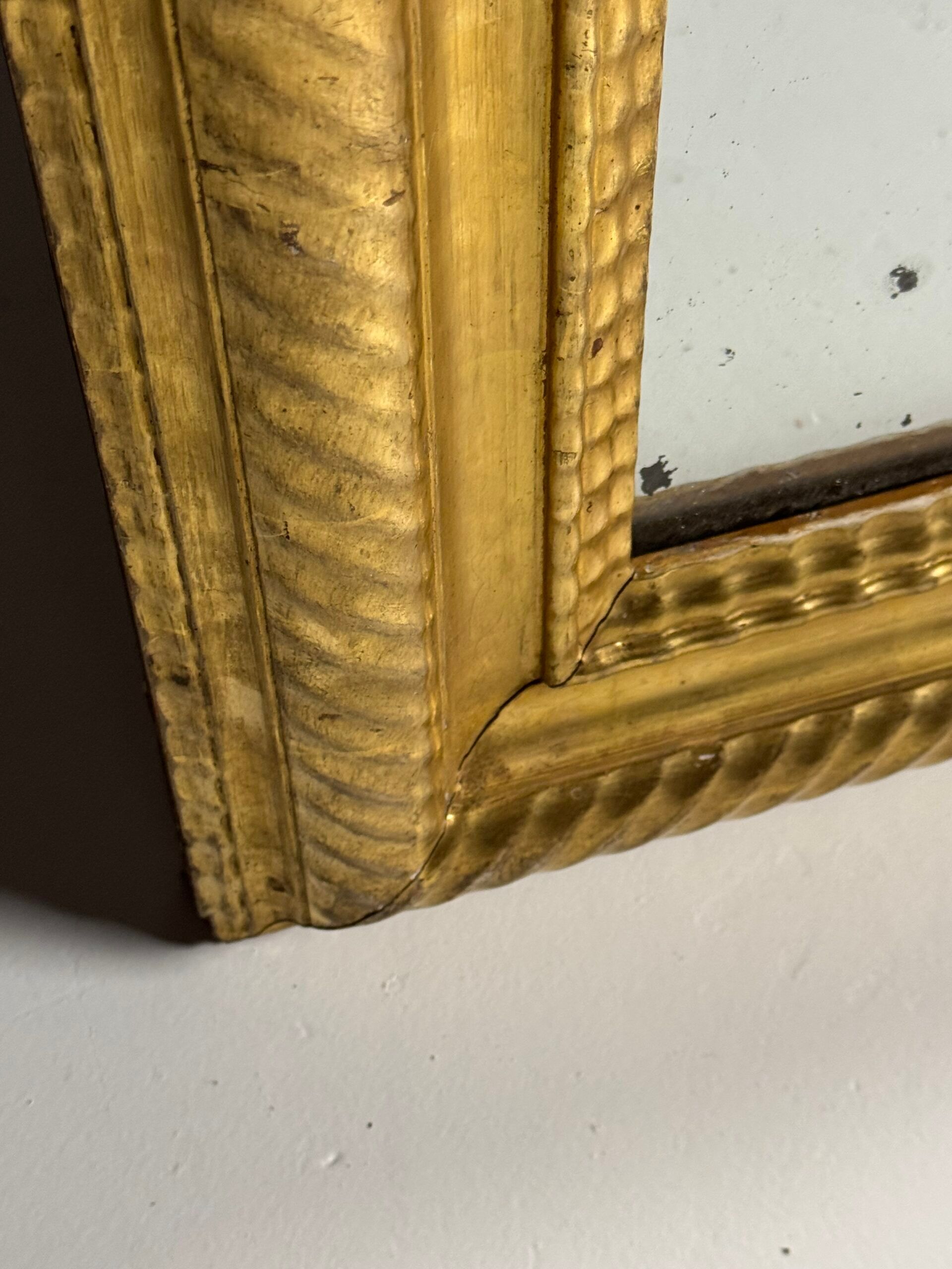 Miroir à cadre ondulé français 187 cm
