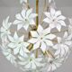 Charmant luminaire en verre de Murano Spoutnik fleurs blanches, années 1970