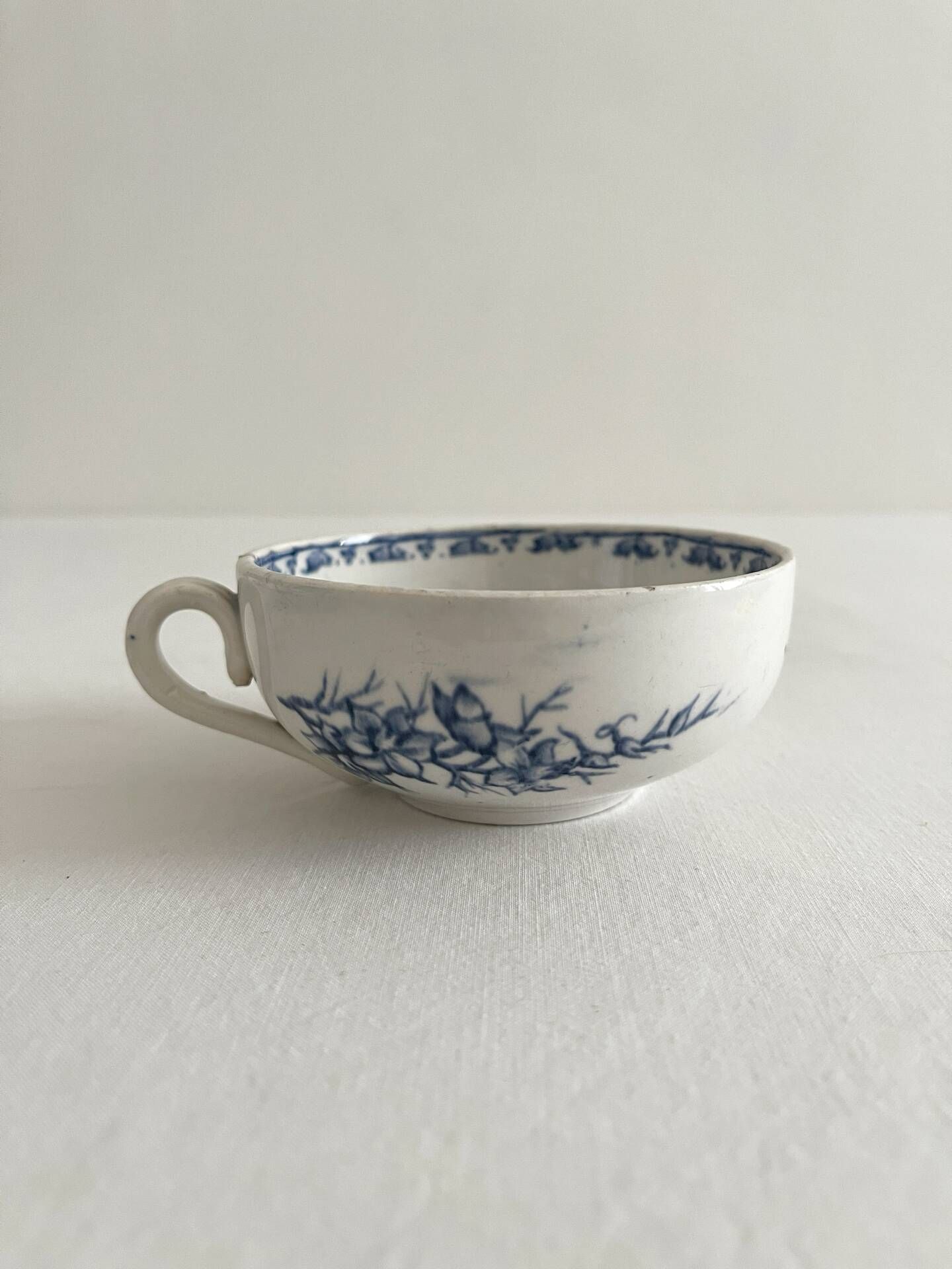 Antique ironstone cup "Carmen" Sarreguemines