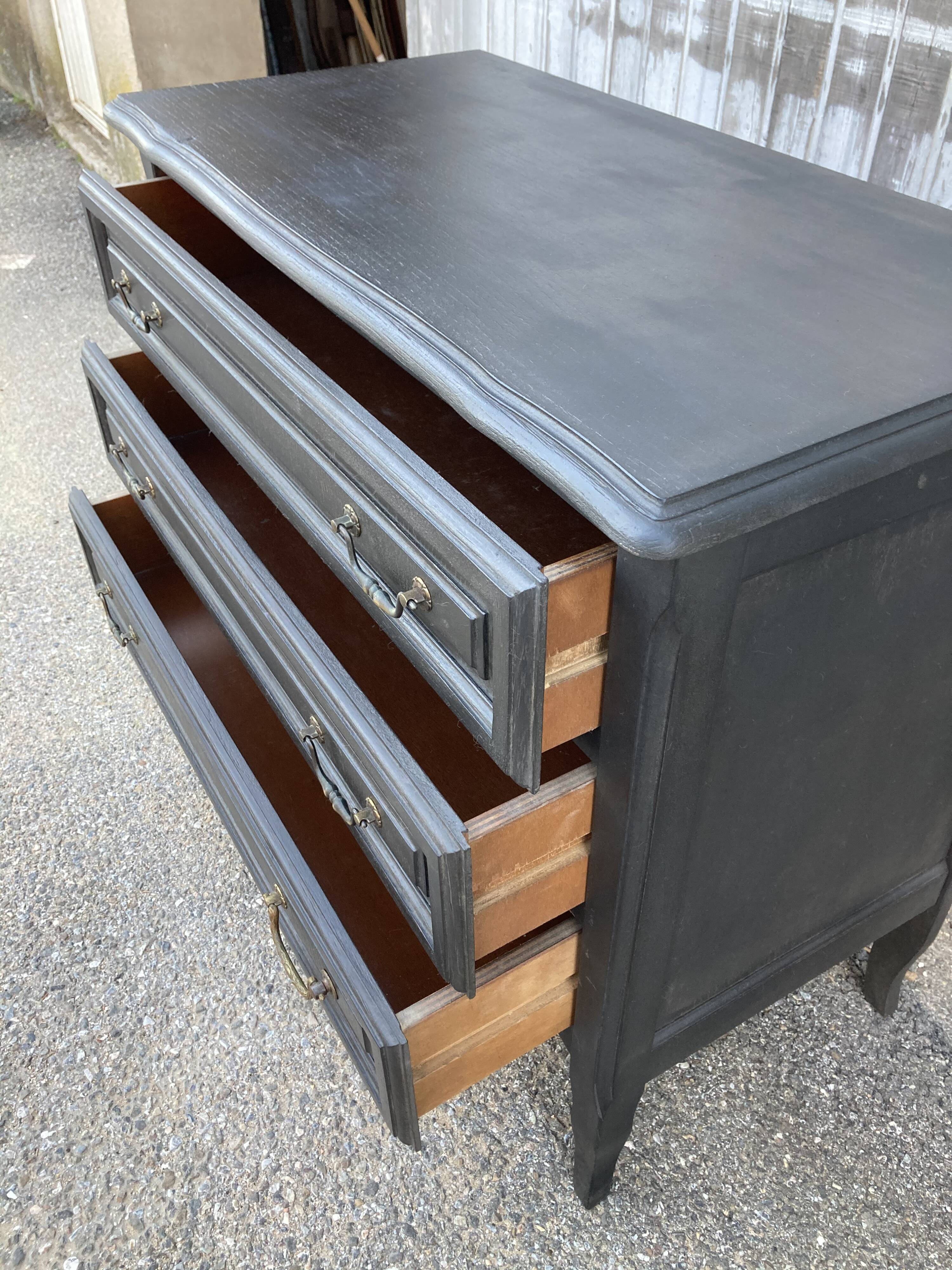 Chest of drawers black patina