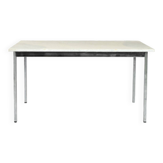 Large Carrara marble table / desk by Florence Knoll “Model 1500” created in 1956
