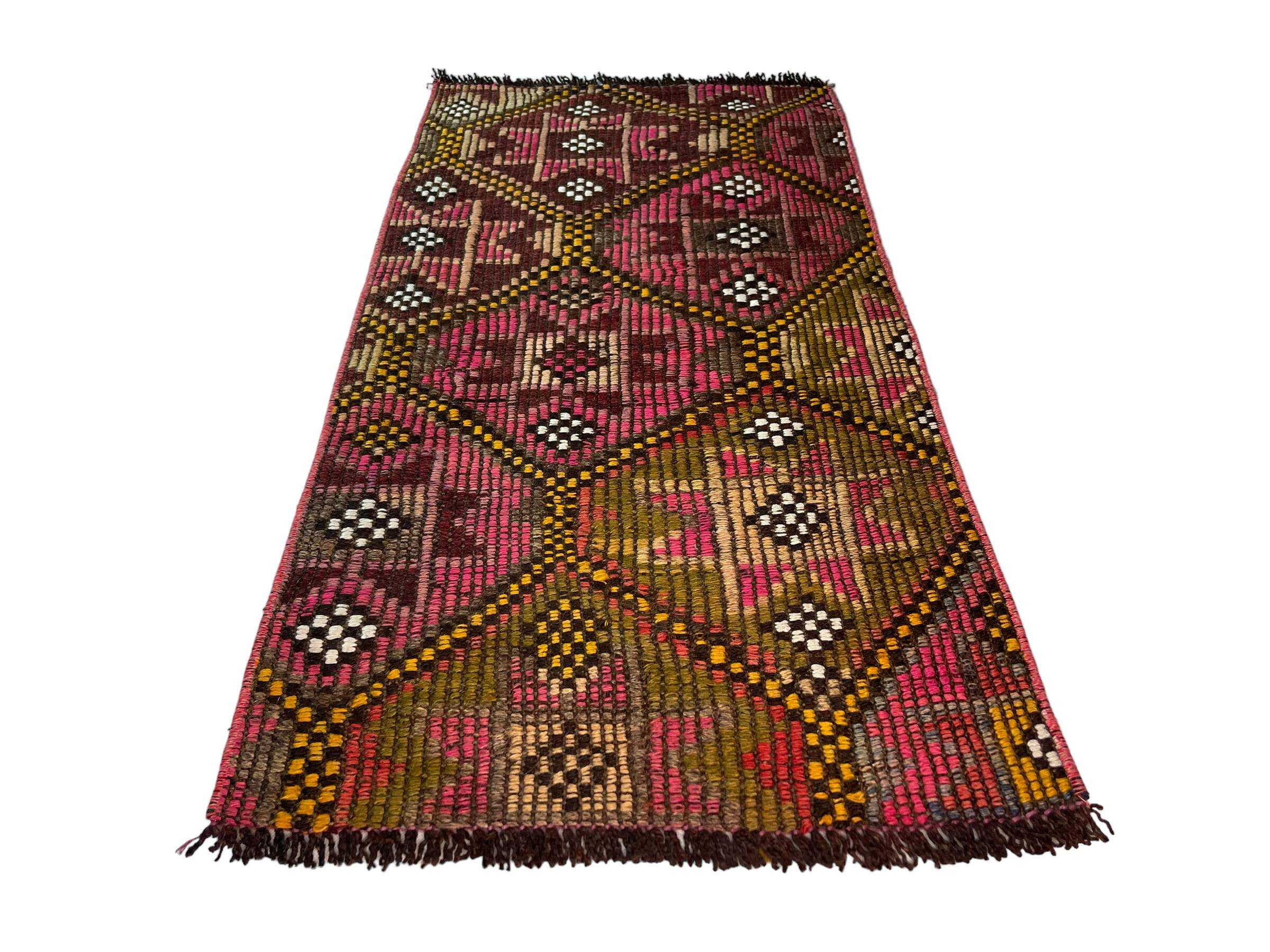 Vintage turkish kilim rug, 103 x 54 cm