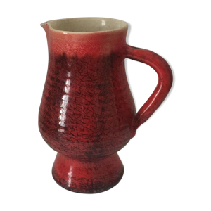 Vase rouge accolay