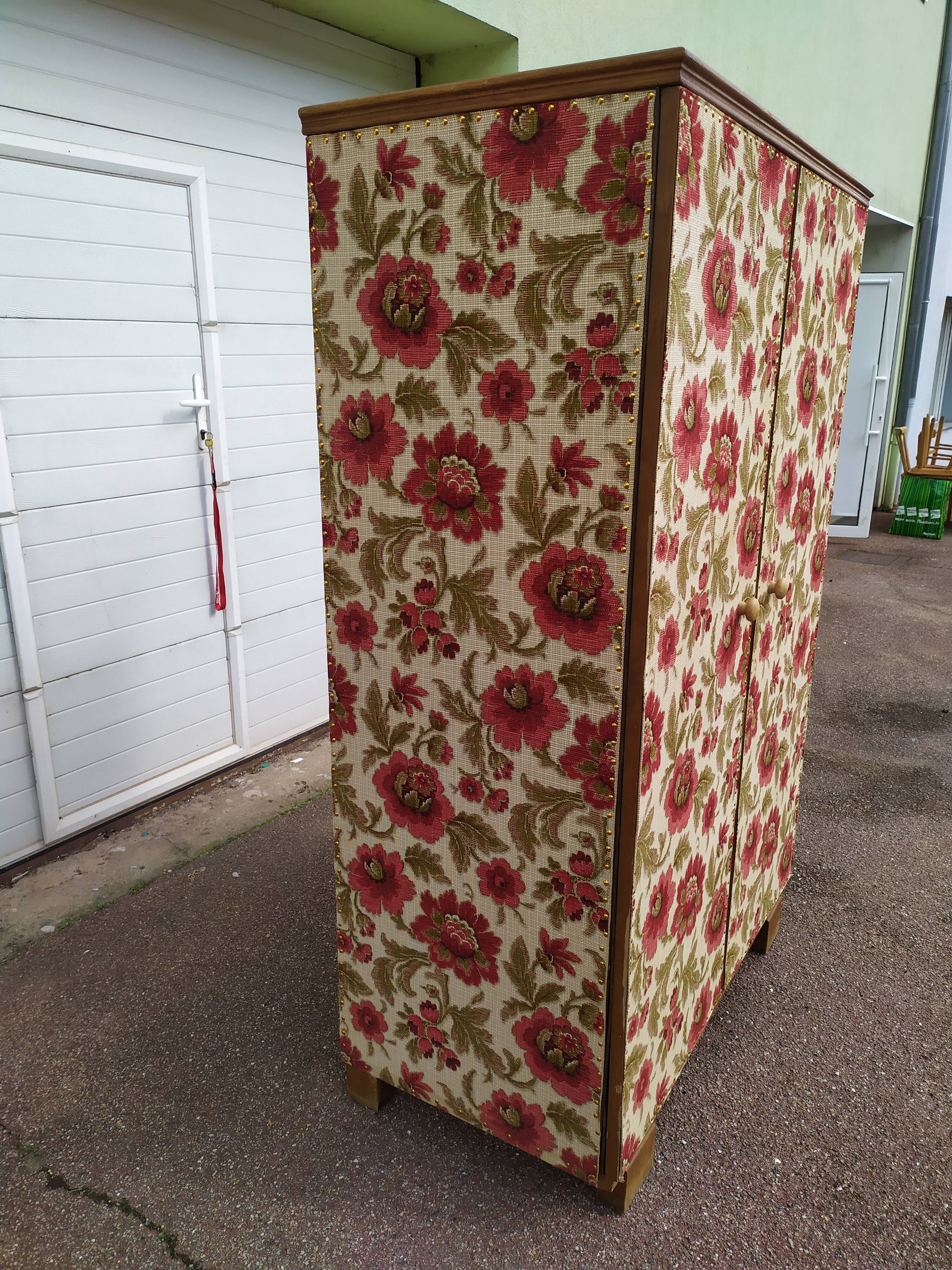 Wardrobe - wardrobe - Old - Wood - Floral Fabric - Artisanal