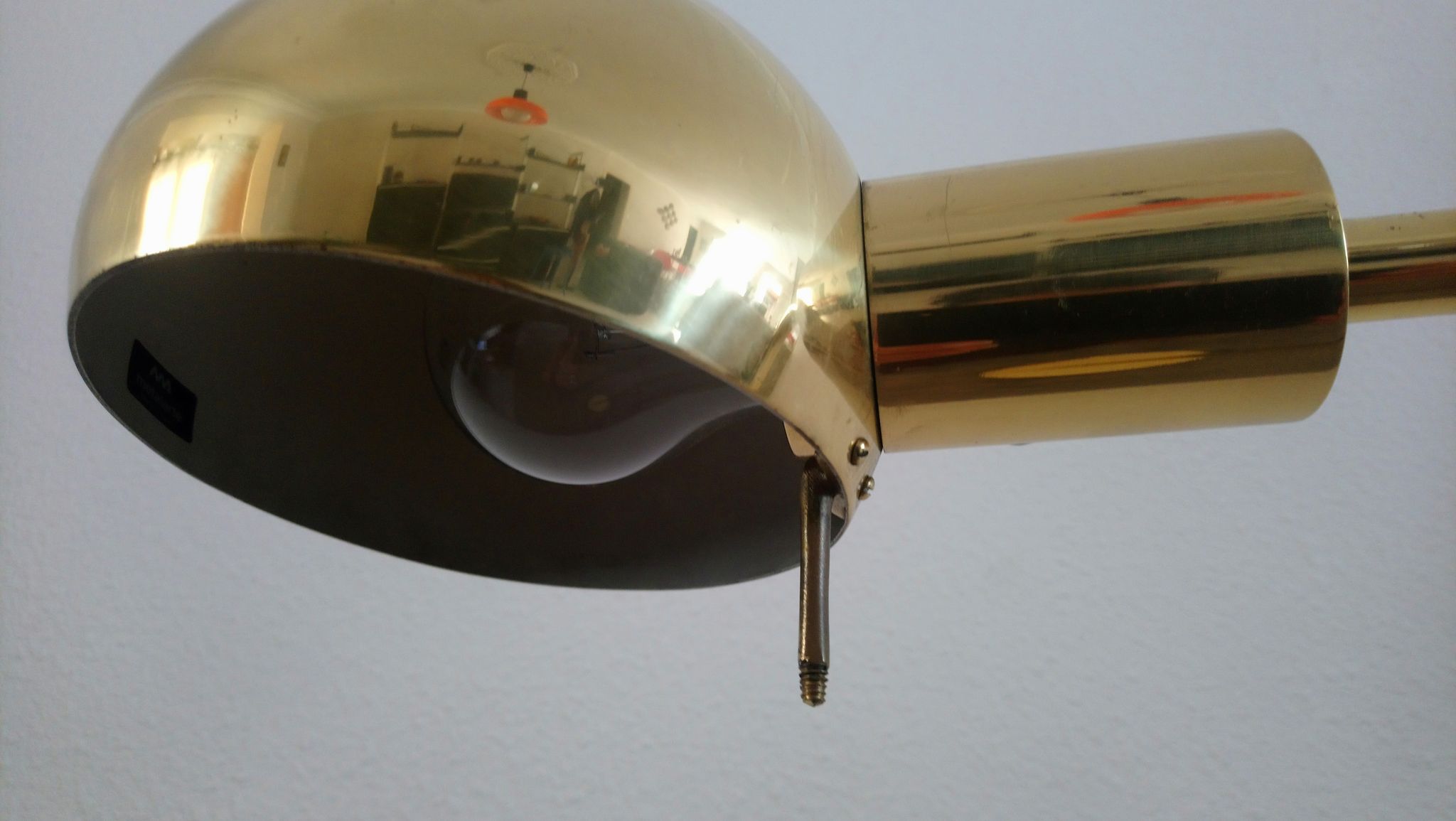 Lampadaire Métalarte en métal doré années 80