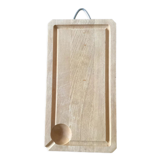 Light wood cutting board