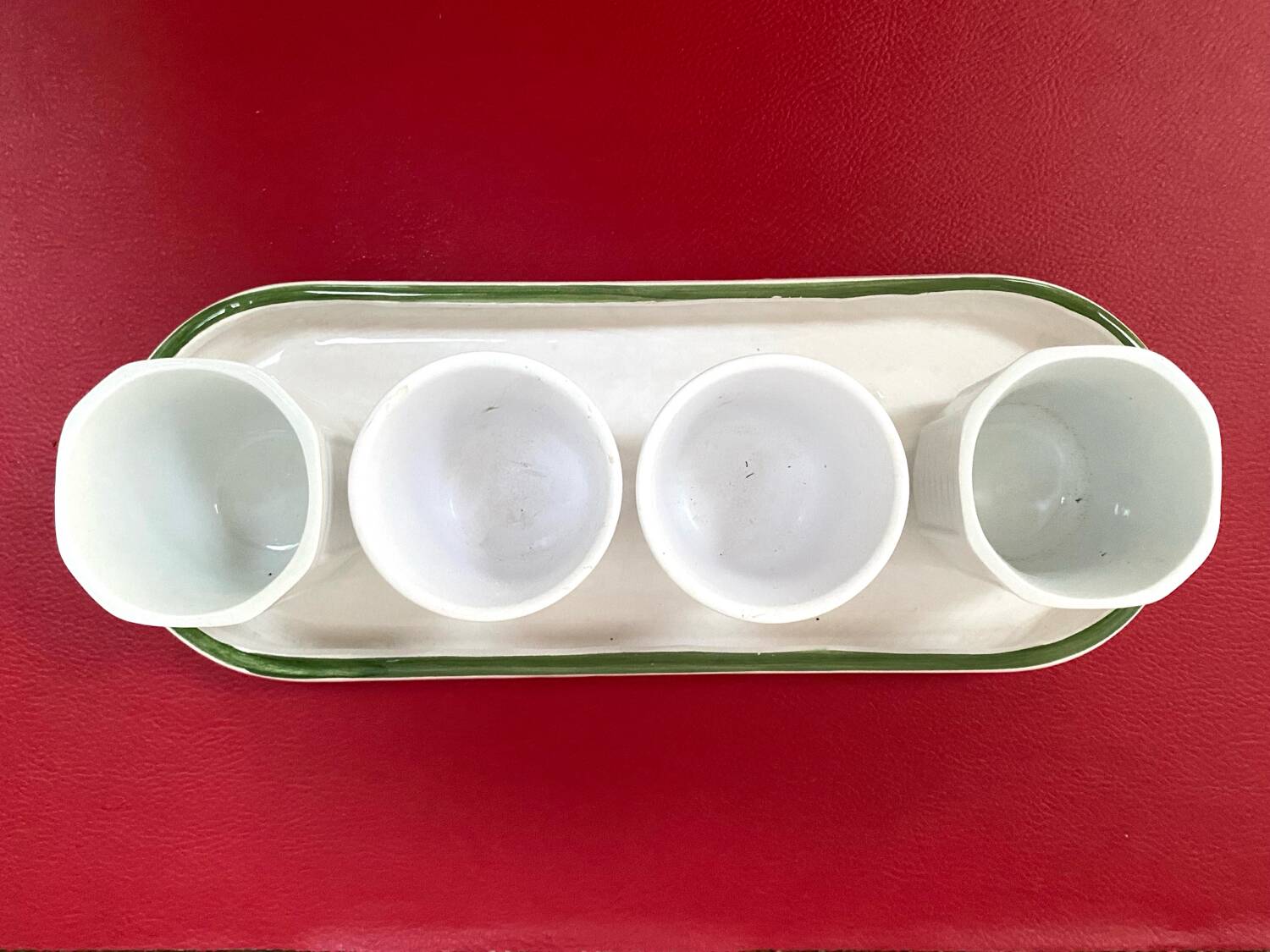 Set of 4 small ceramic plant pots