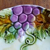 Old plate in slurry pattern grapes