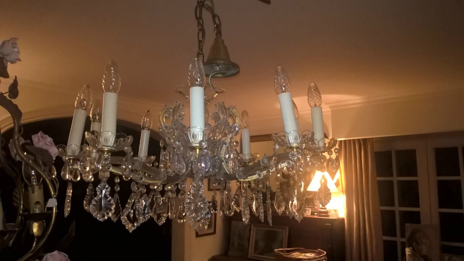 Marie-Therese's 10-armed light chandelier