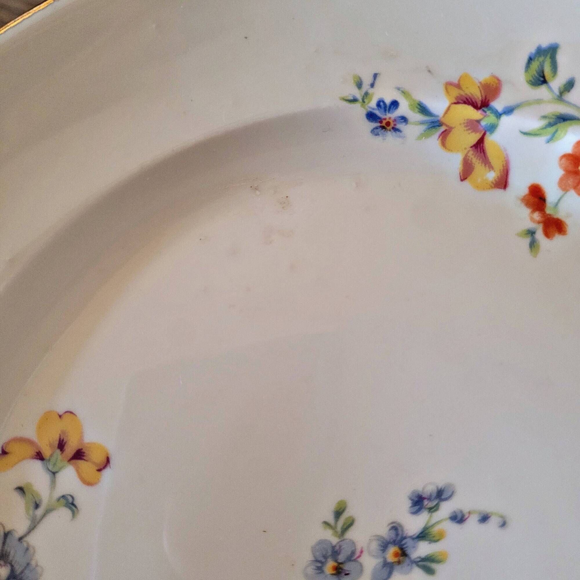 12 M8S France porcelain dessert plates, floral design