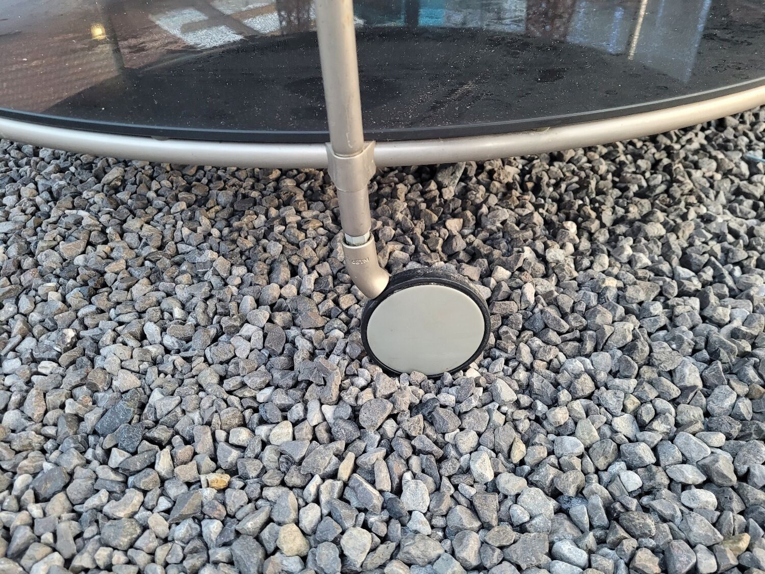 Round coffee table top in black glass