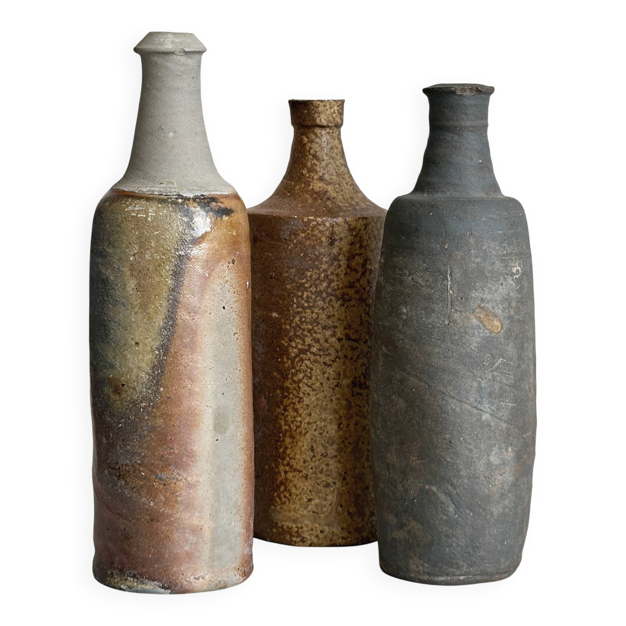 Lot de 3 bouteilles anciennes en grès
