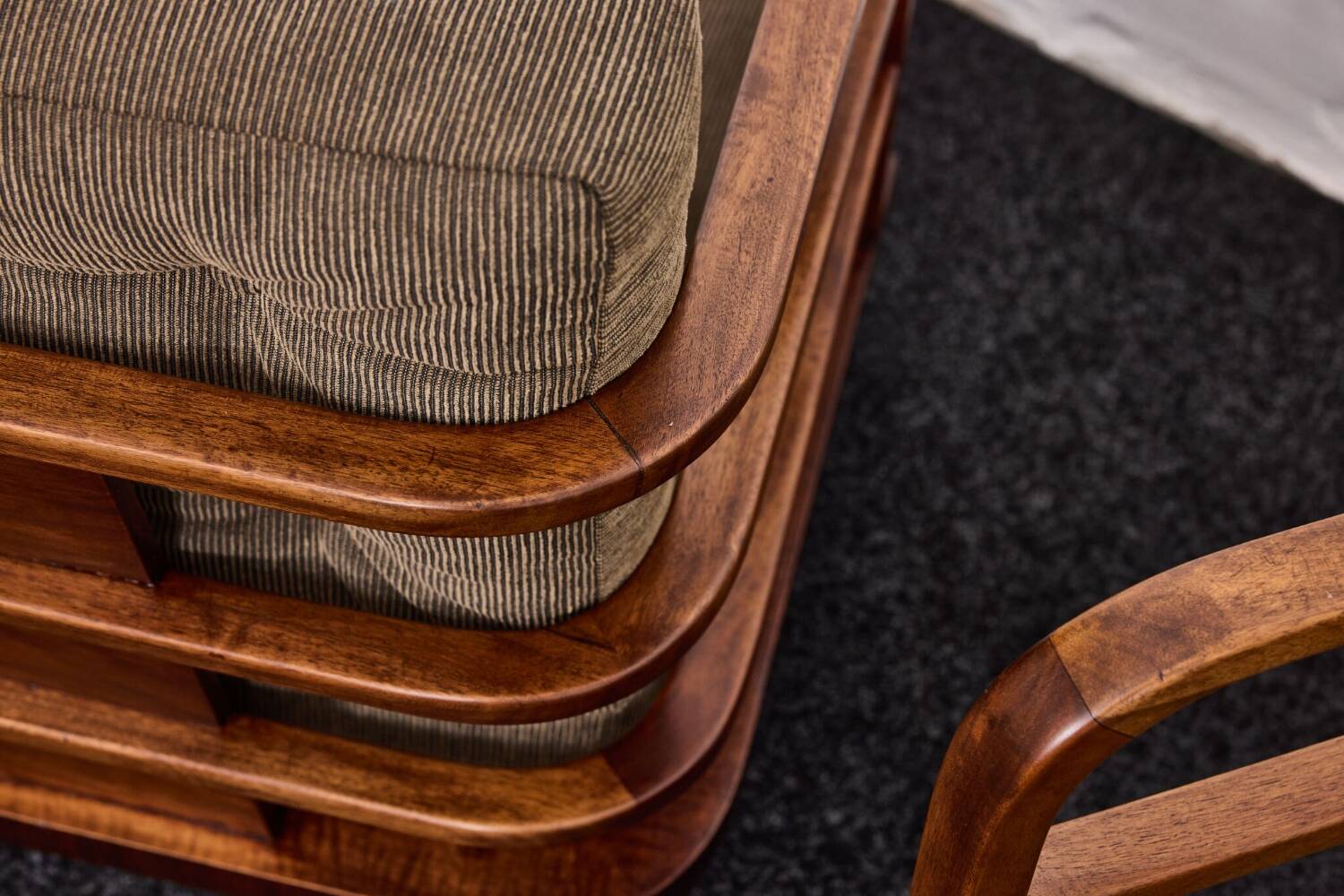 Lajos Kozma, importants fauteuils Art Déco de Budapest Werkstatte, années 1930