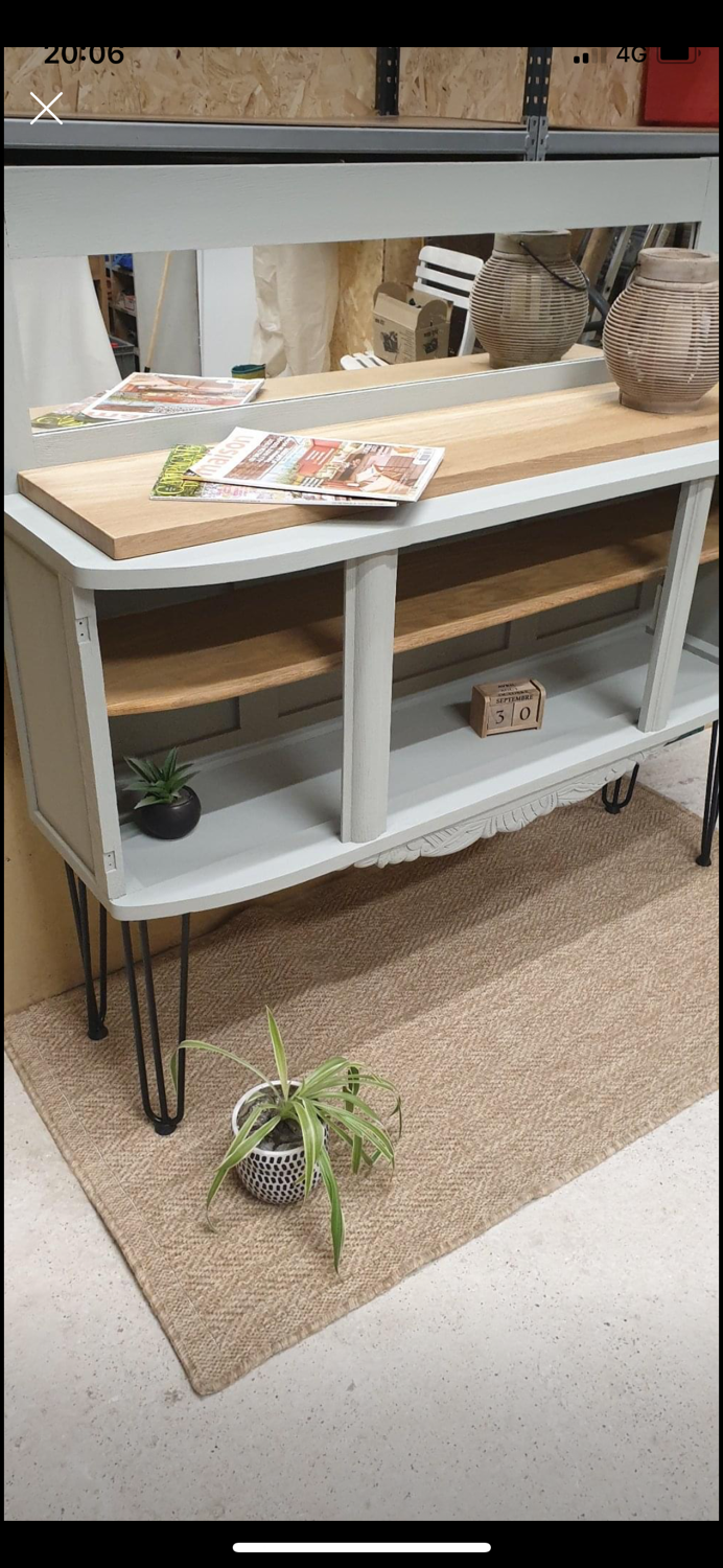 Art Deco console in oak