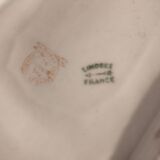 Sauceboat with sealed saucer