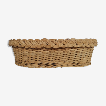 Braided wicker bread basket