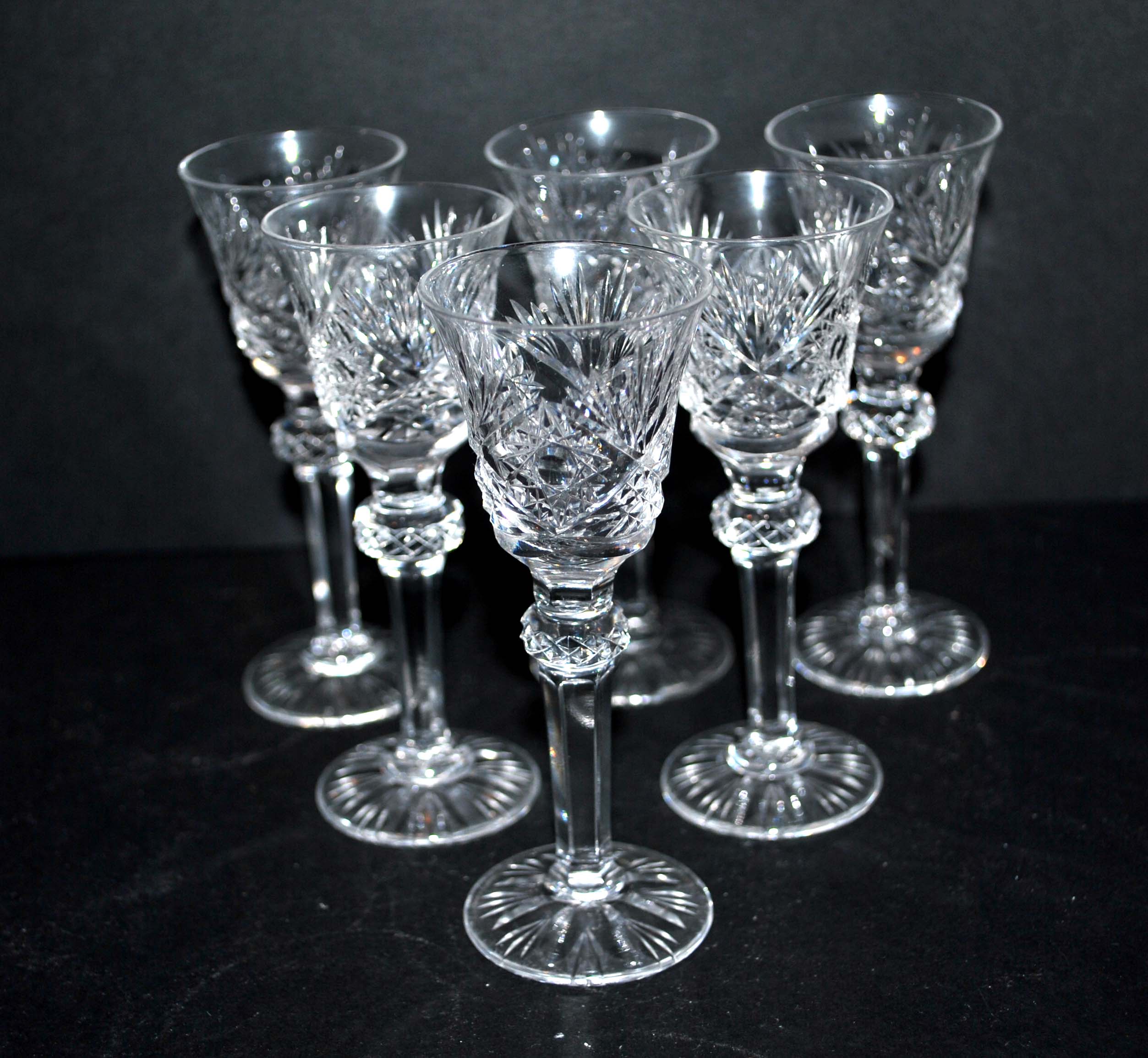 Series of 6 diamond cut crystal liqueur glasses Cristallerie Lorraine Lemberg 11cm