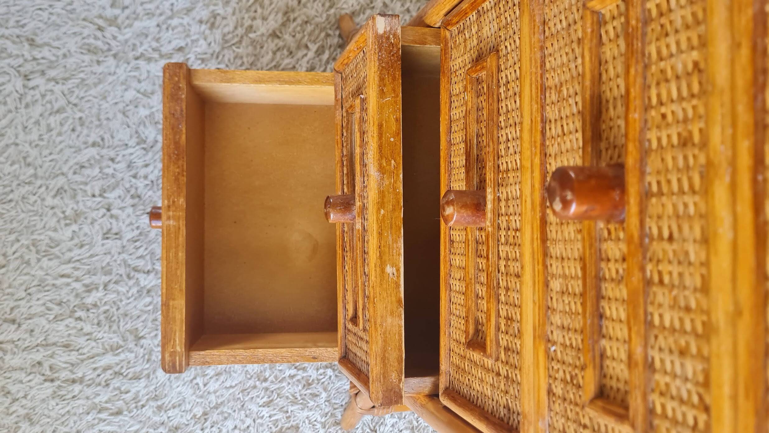 Rattan chest of drawers from the 1970s.