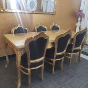 Table + 6 baroque chairs