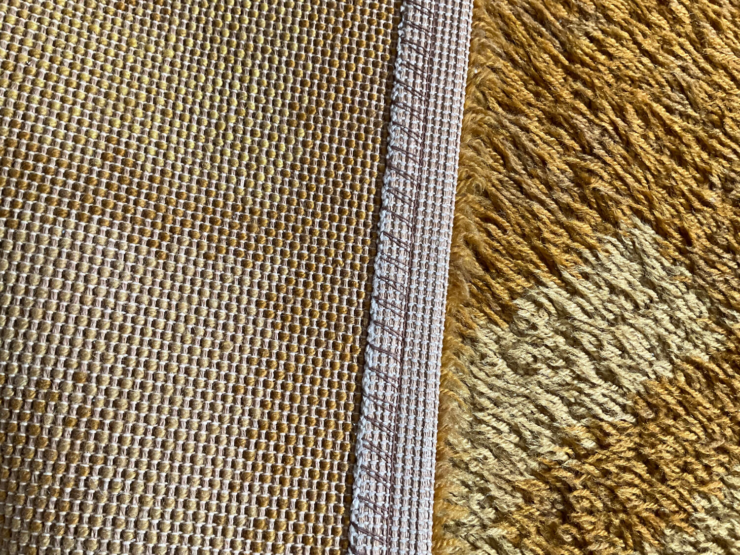 Tapis vintage des années 70 pure laine
