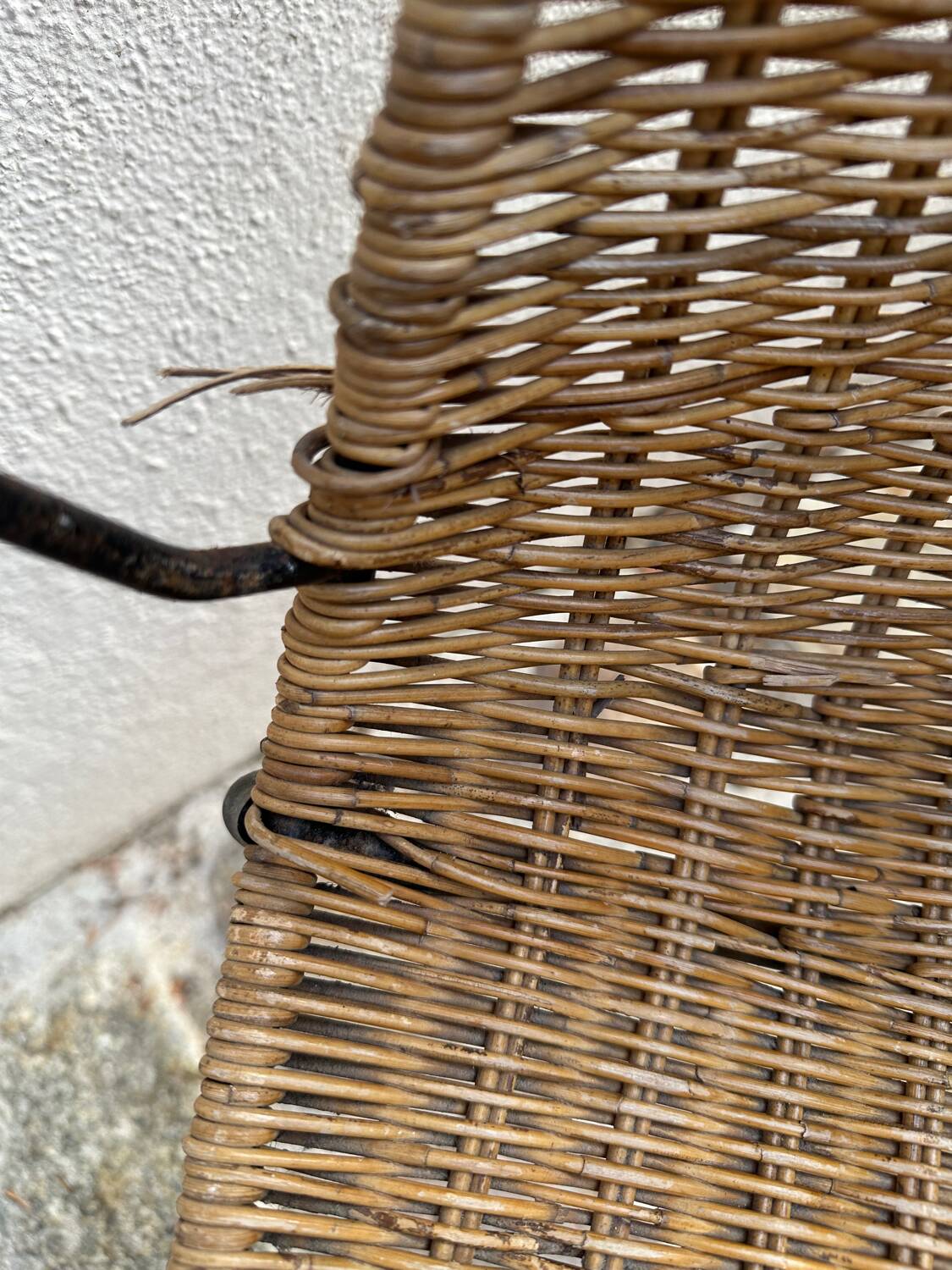 Paire de fauteuils en rotin et métal -1950/1960
