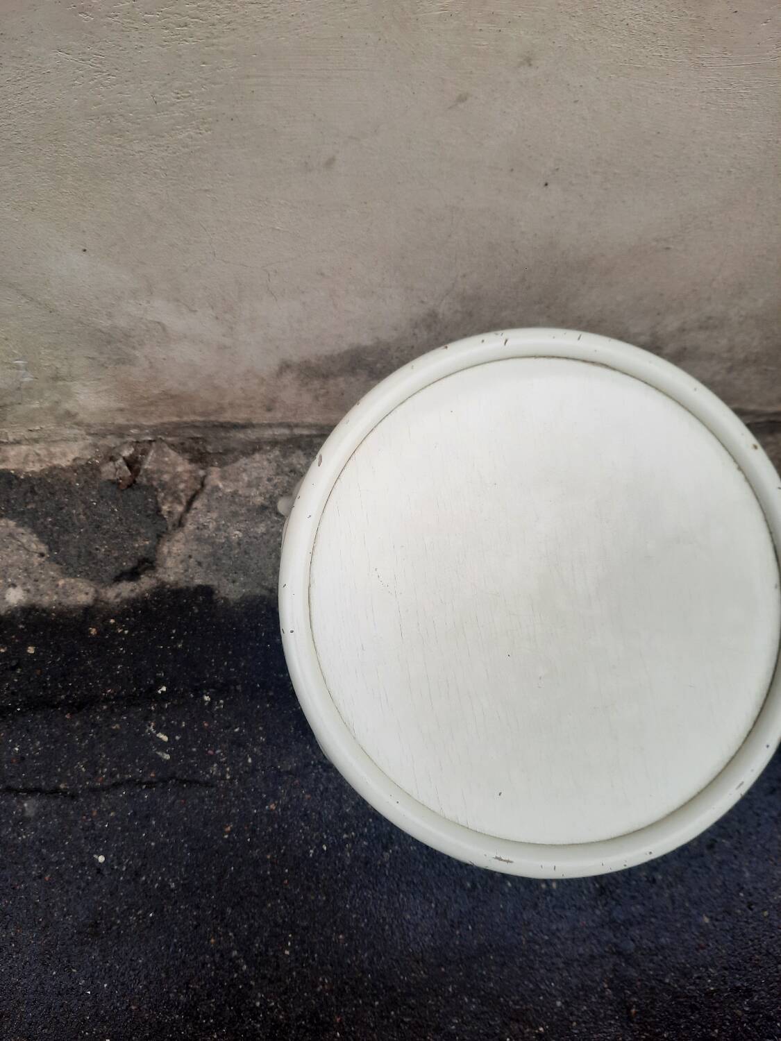 Bistro stool