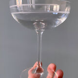 Series of 6 champagne glasses in engraved glass