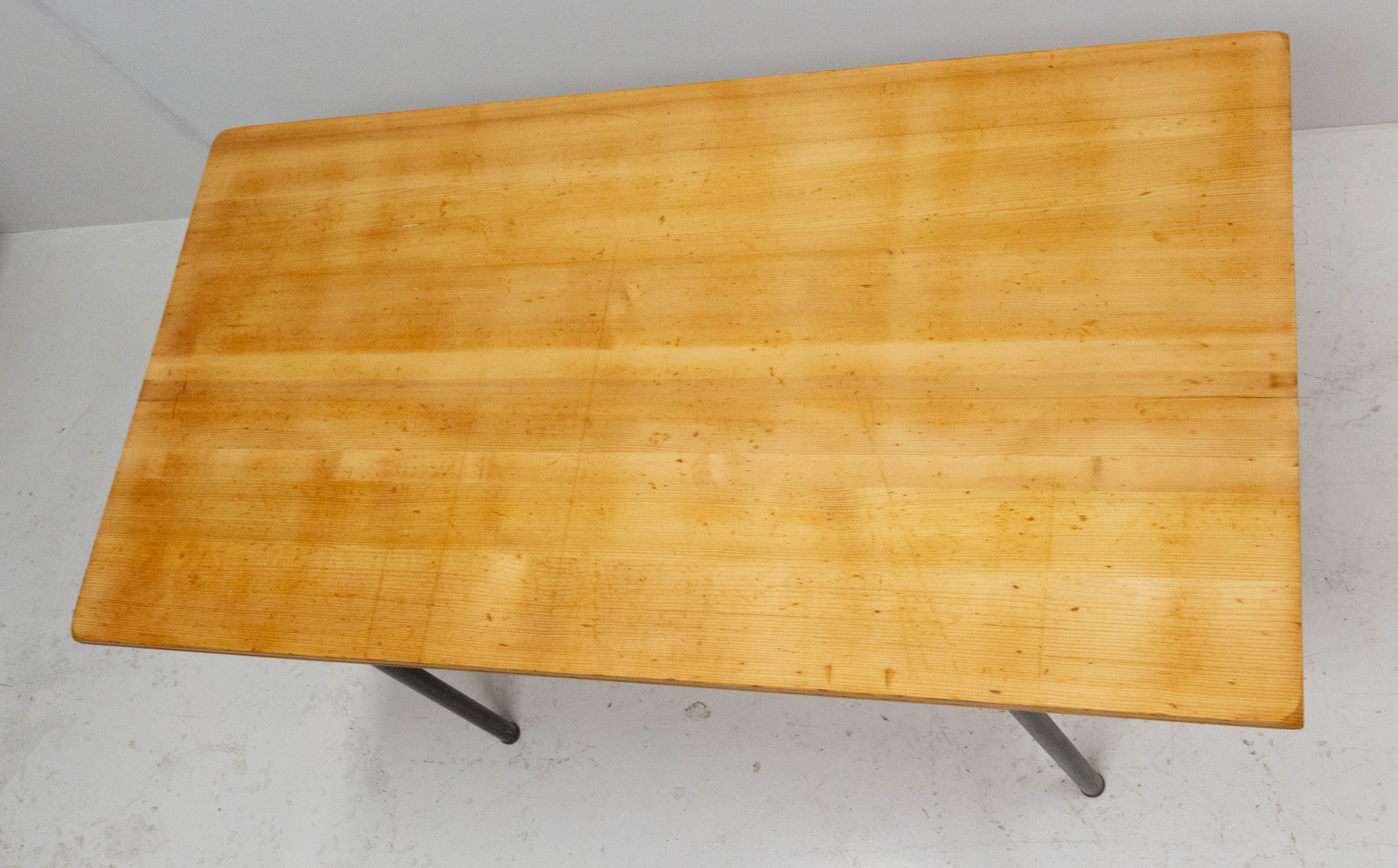 Kitchen table