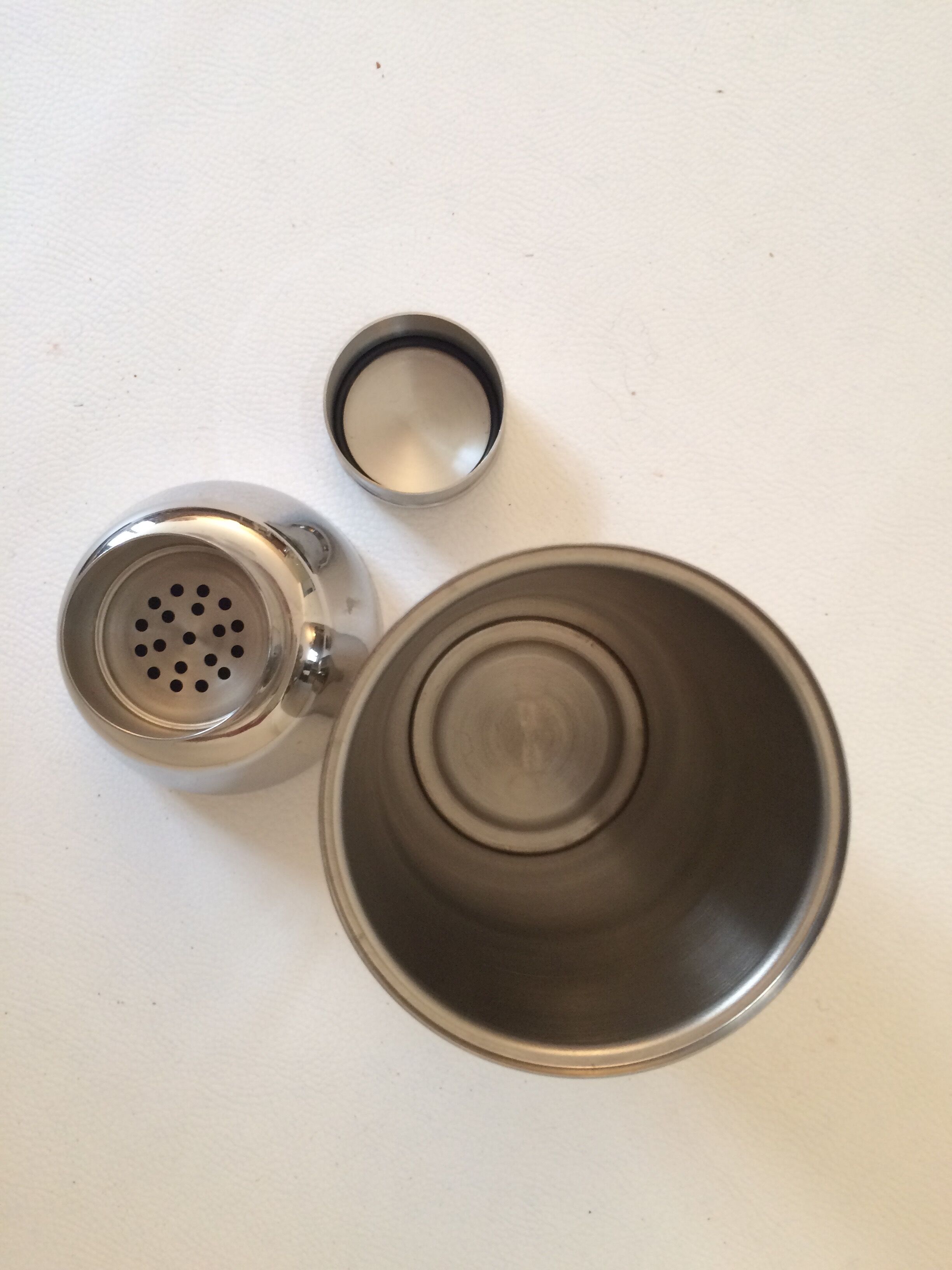 Cocktail shaker from the 1970s by Guy Degrenne