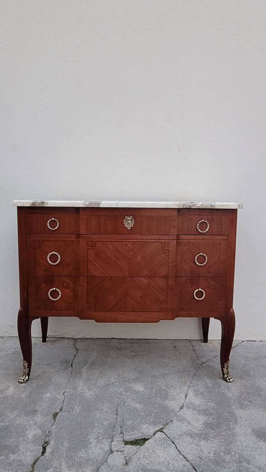 Louis XV Louis XVI rosewood commode, 19th century.