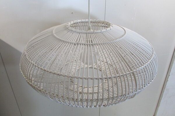 White rattan hanging lamp