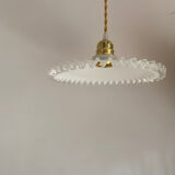Vintage crenelated opaline suspension
