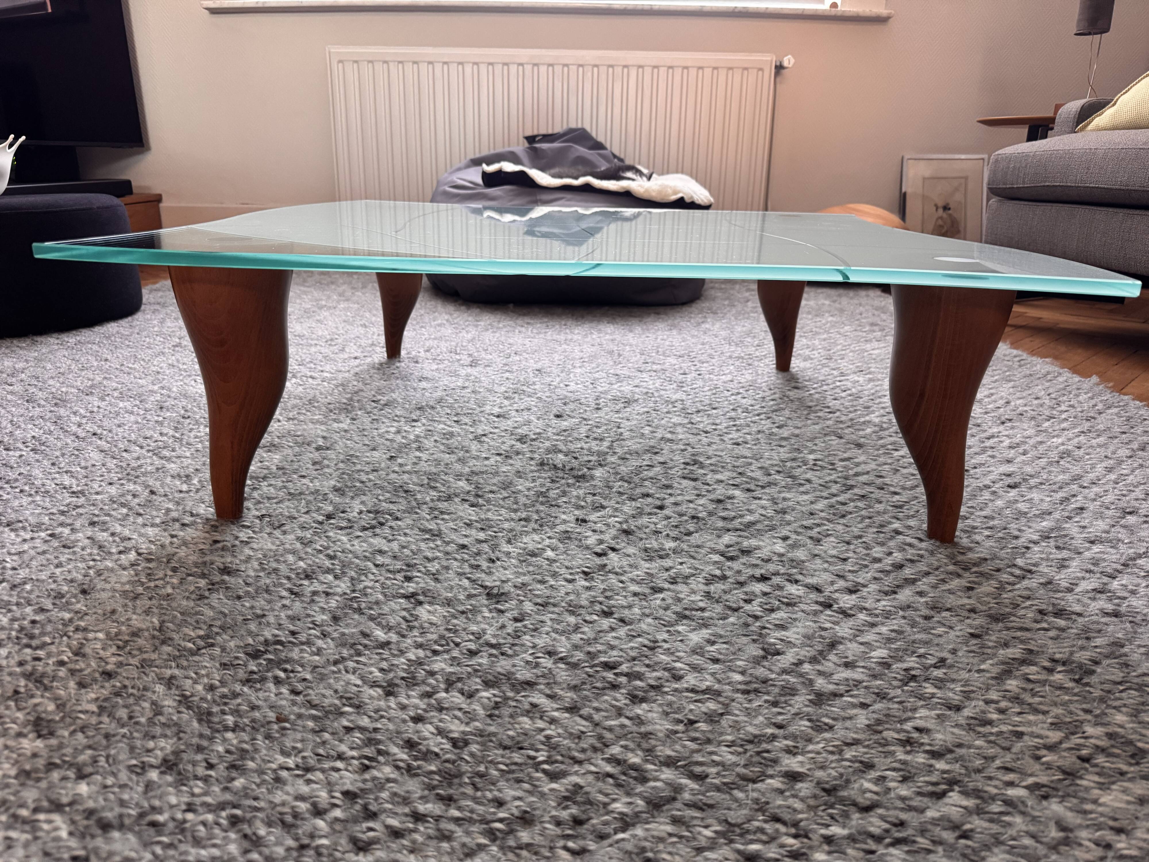 Table basse verre signée jean pierre cailleres