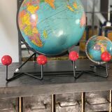 Wall coat holder vintage red balls
