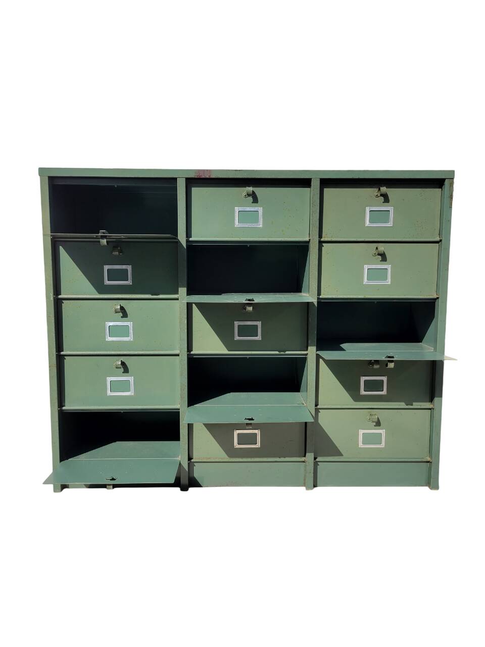 Strafor industrial workshop furniture with 15 flaps