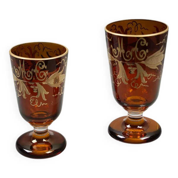 Paire de verres de Bohême orangé avec monogramme