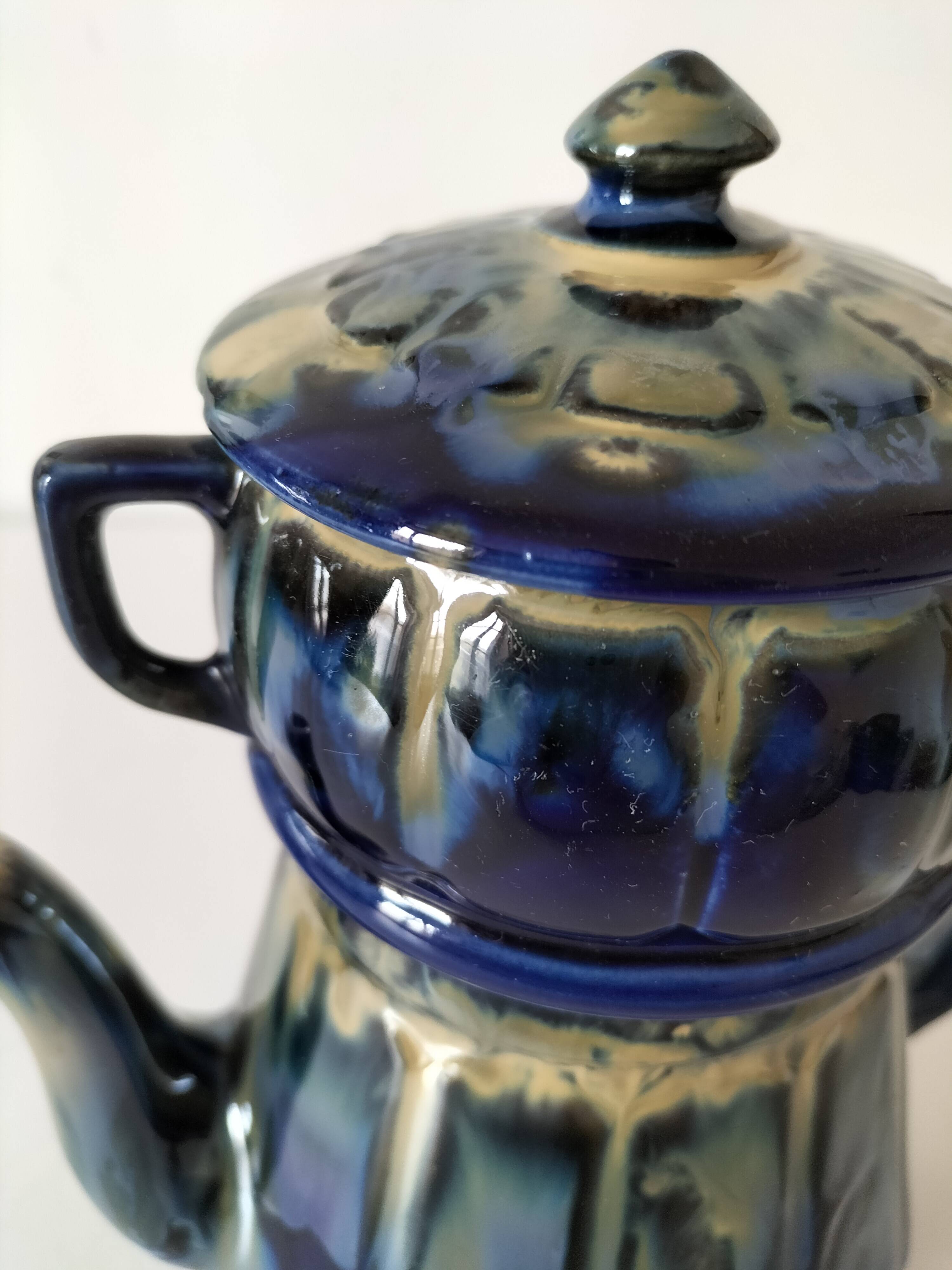 Midnight blue and flamed beige enameled ceramic filter coffee maker