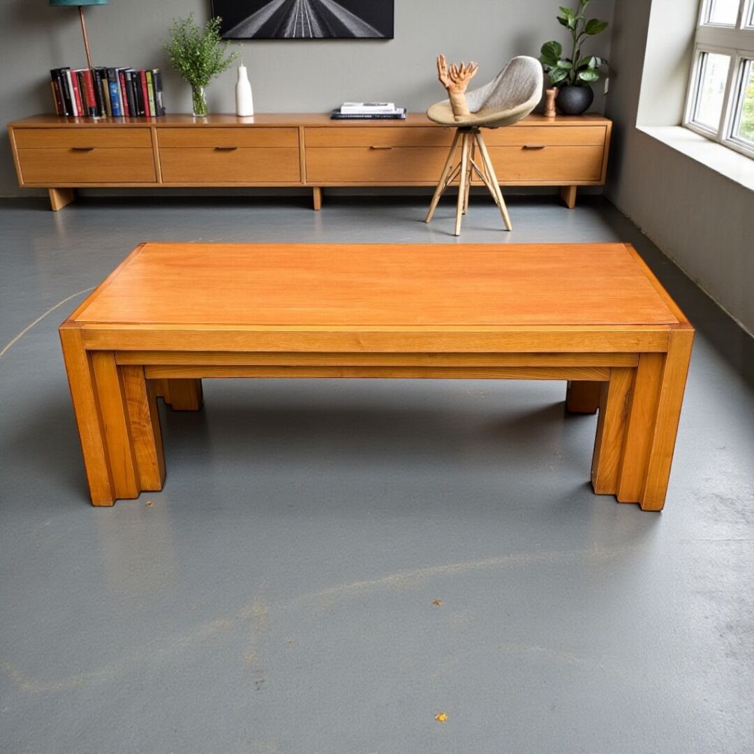 Vintage coffee table in solid elm from the 1970s.