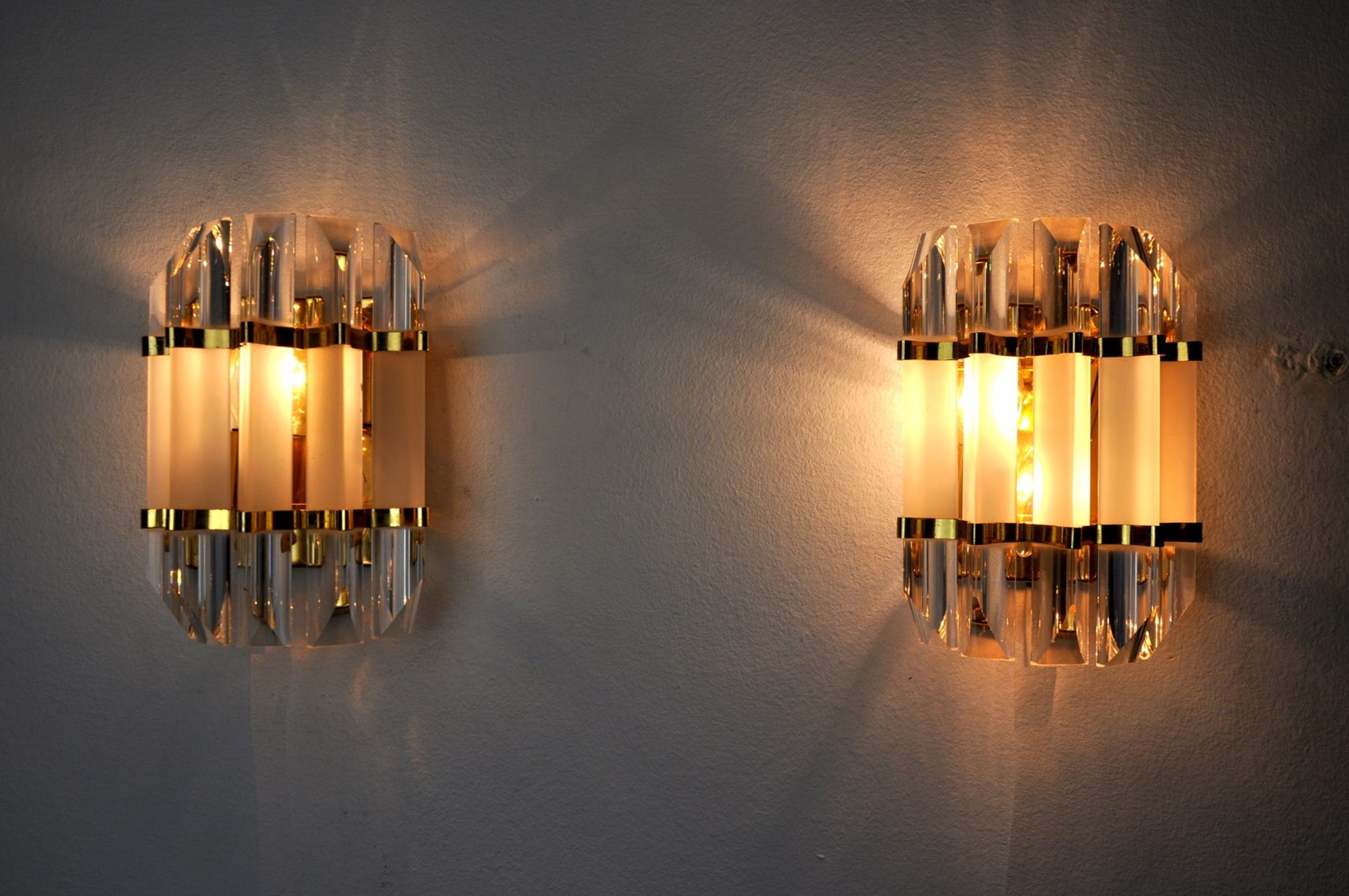 Pair of venini wall lamps, Glass, Italy, 1970