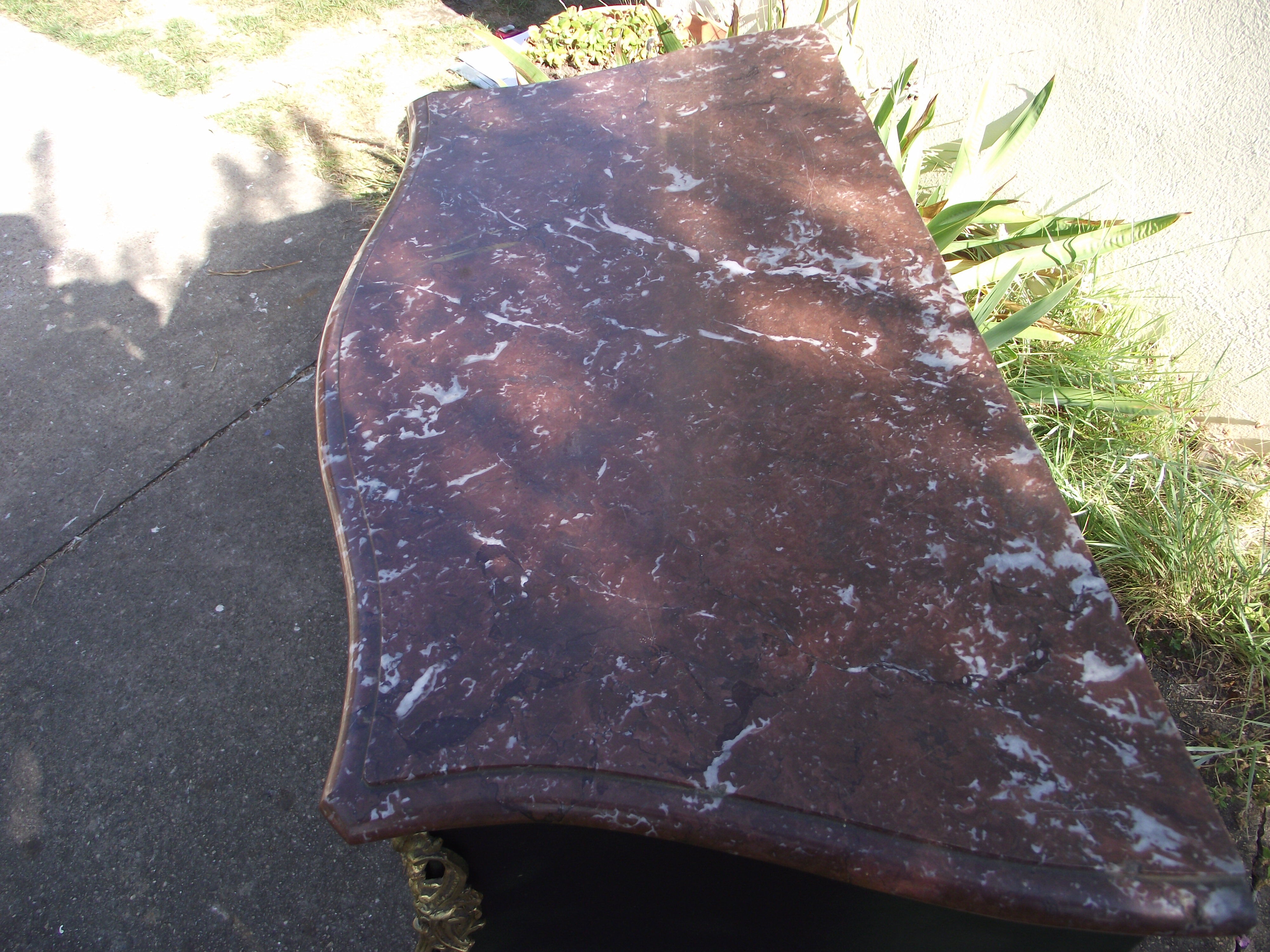 Chest of drawers between two Louis XV style late 19th early 20th.